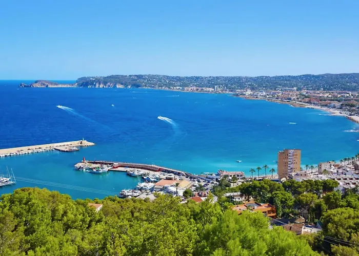 Chalet Adosado En Golden Park, Javea